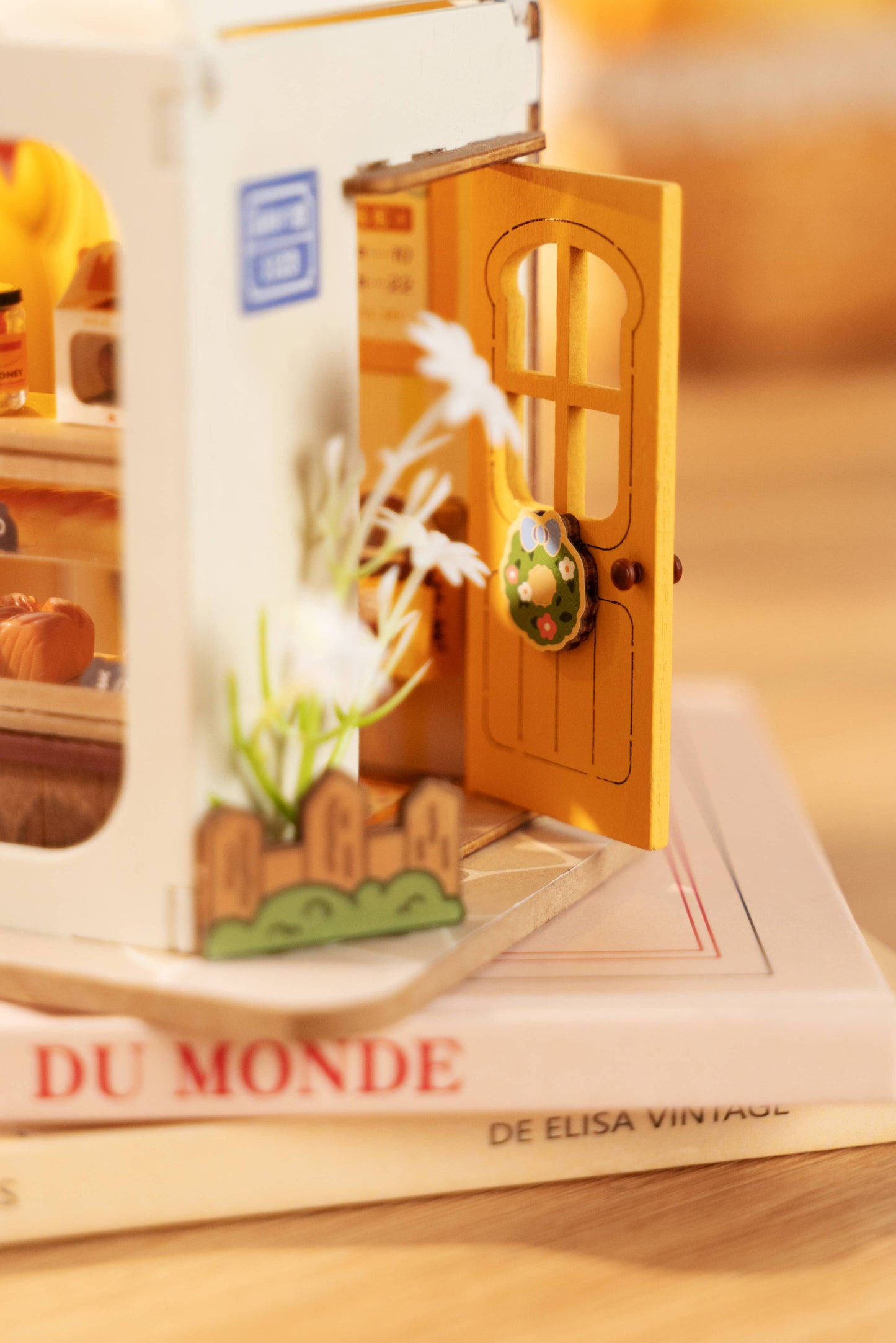 Teddy's Breadbox ROBOTIME Rolife DIY Miniature House